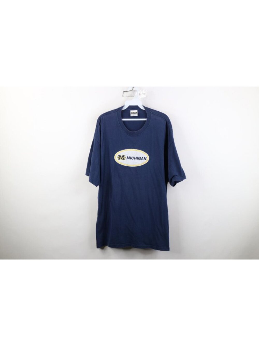 Vintage 90s Mens XL Faded University of Michigan Football Felt Patch T-Shirt
